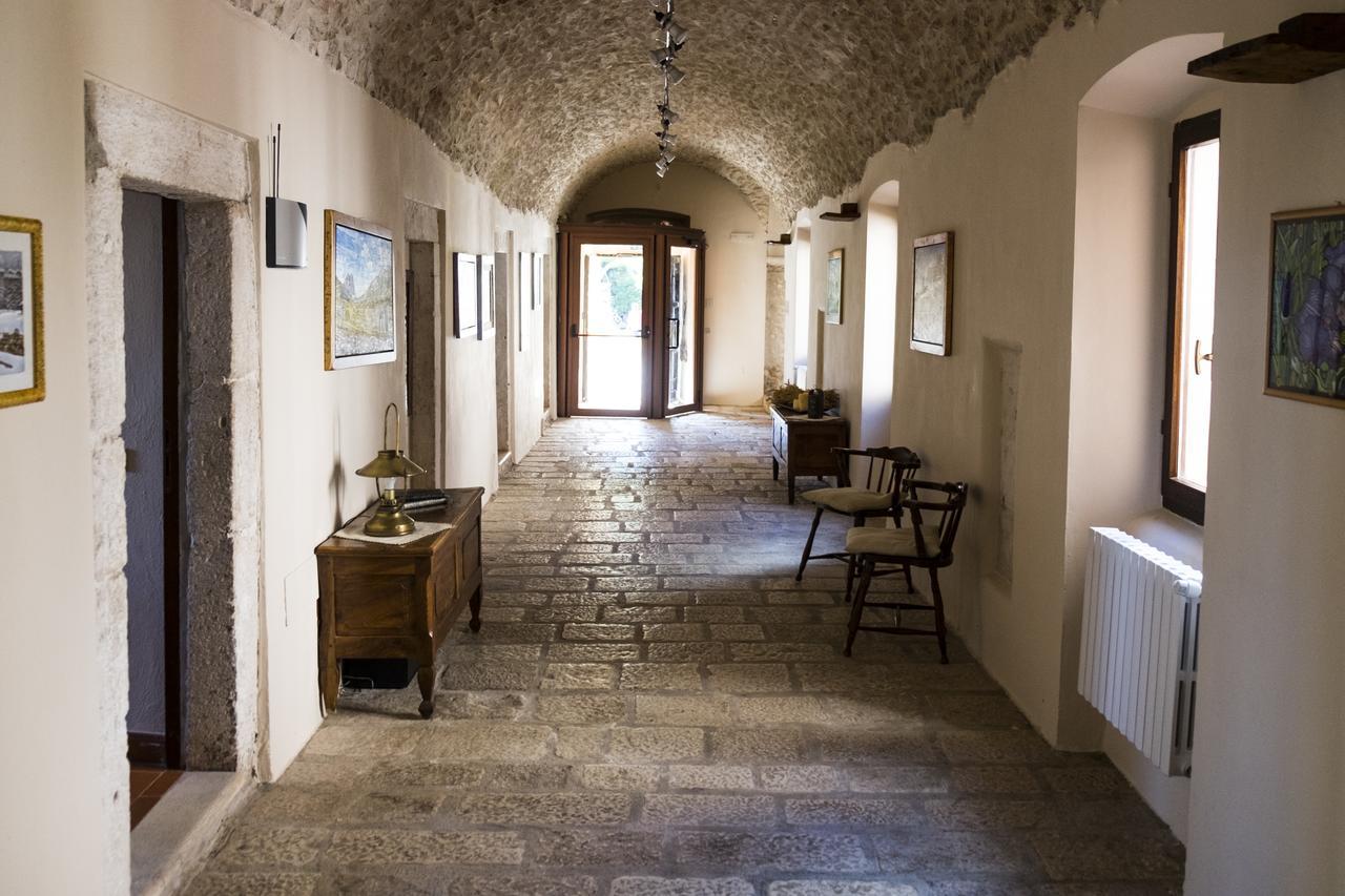 Hotel Convento Di San Colombo Santo Stefano Di Sessanio Exterior foto